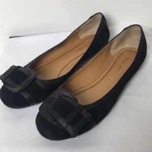 Like new - Nine West Suede Flat